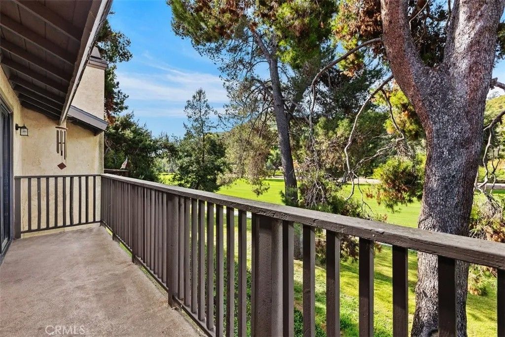 Photo of 4125 Pinehurst Court, Fallbrook, CA 92028 (MLS # SW26058134)