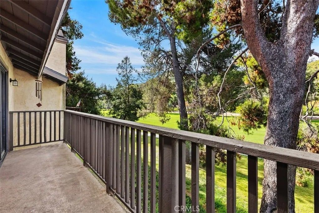 Photo of 4125 Pinehurst Court, Fallbrook, CA 92028 (MLS # SW26058134)