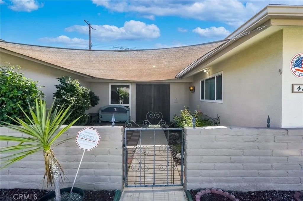 Photo of 485 Hermosa Street, Hemet, CA 92543 (MLS # PW26121476)