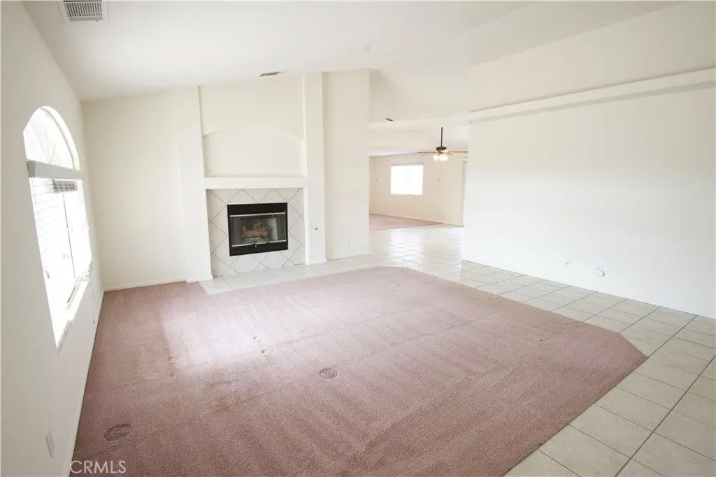 Photo of 17482 Walnut St, Hesperia, CA 92345 (MLS # HD26032886)