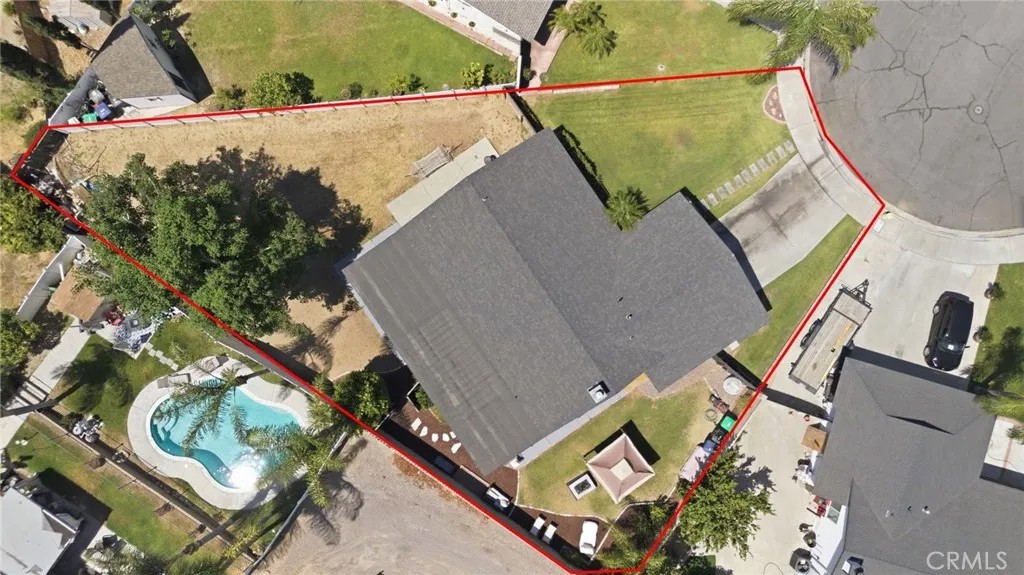 1036 W Leslie Court
