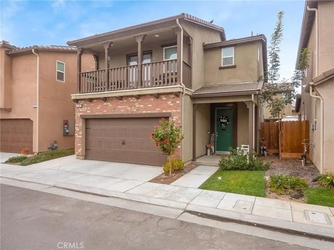 Photo of 6280 E Valley Edge Drive, Fresno, CA 93727 (MLS # FR25267629)