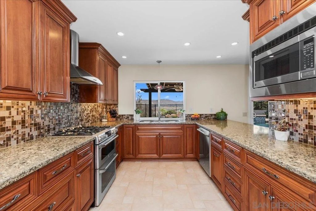 Photo of 2185 Estela Dr, El Cajon, CA 92020 (MLS # 260008099)