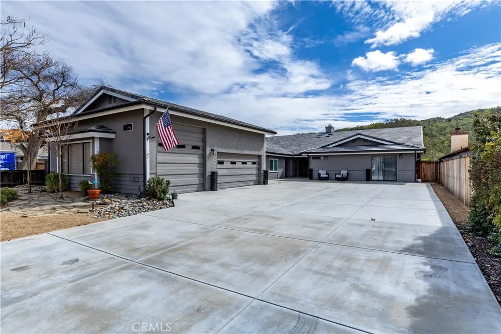 1856 Southfork Place