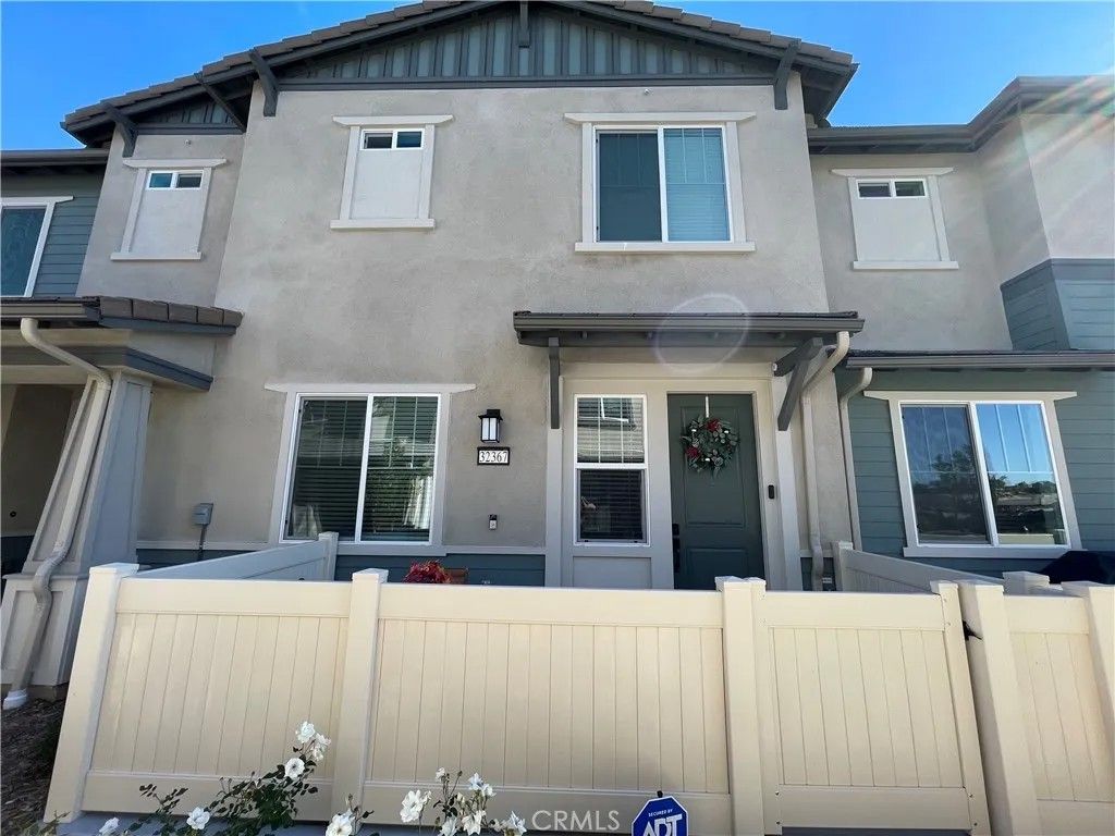 Photo of 32367 Tannat Drive, Temecula, CA 92591 (MLS # SW25269134)