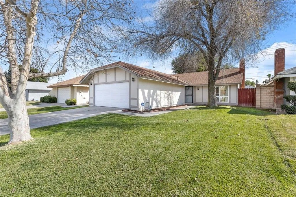 Photo of 832 Smallwood St, Colton, CA 92324 (MLS # IG26041214)