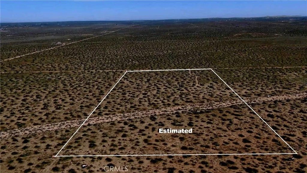 Photo of 22500 E Avenue M, Lancaster, CA 93535 (MLS # DW26043941)