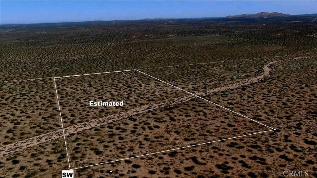 Photo of 22500 E Avenue M, Lancaster, CA 93535 (MLS # DW26043941)