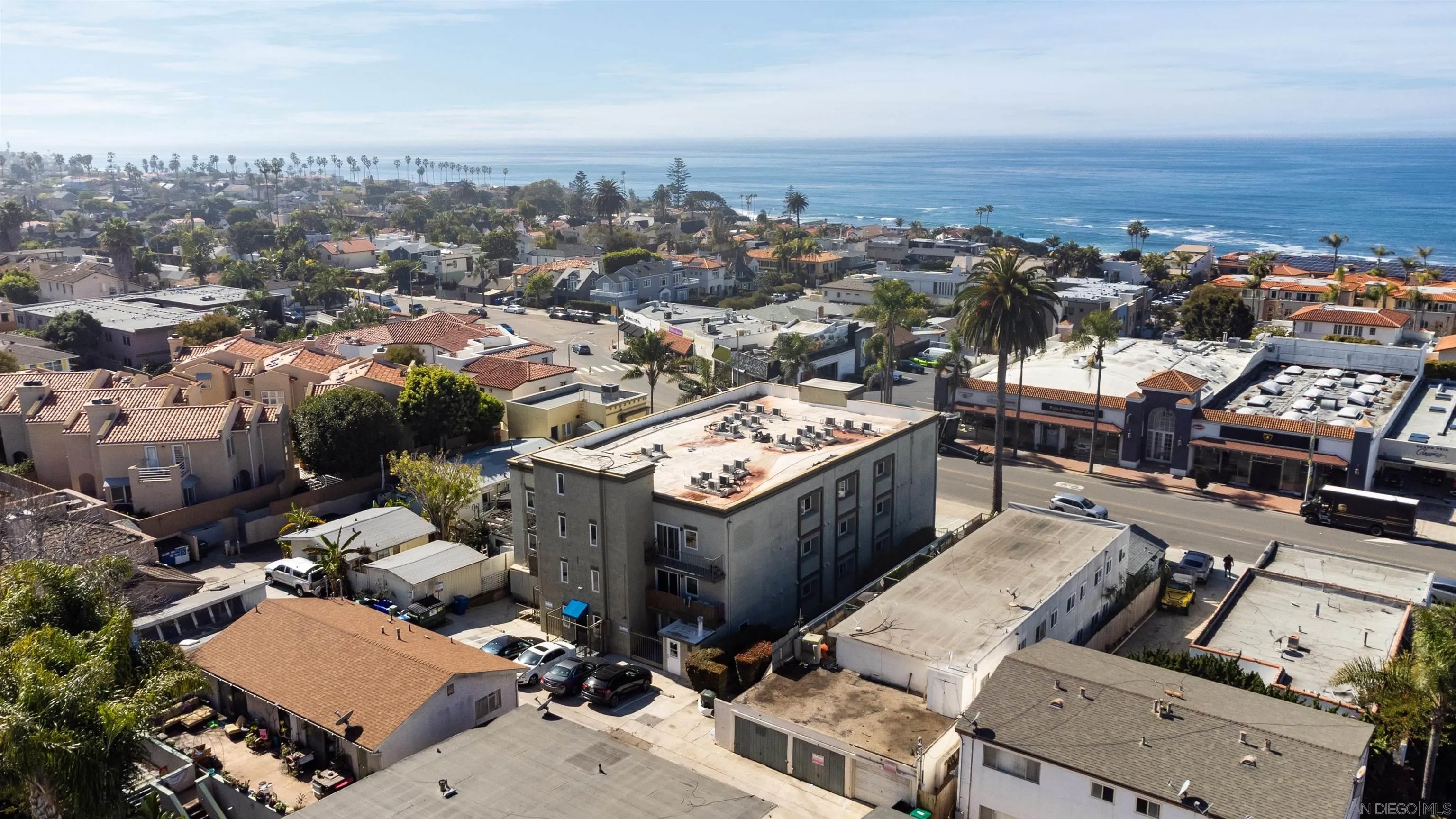 7441-43 La Jolla Blvd