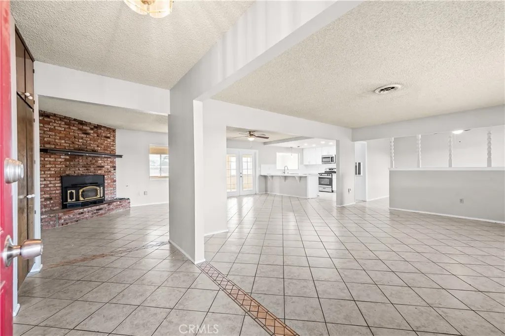 13755 Mohawk Rd
