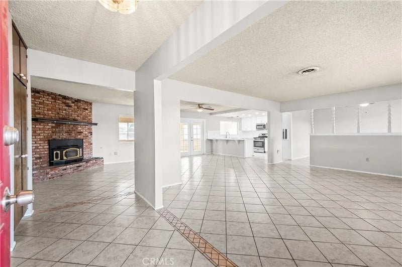 13755 Mohawk Rd