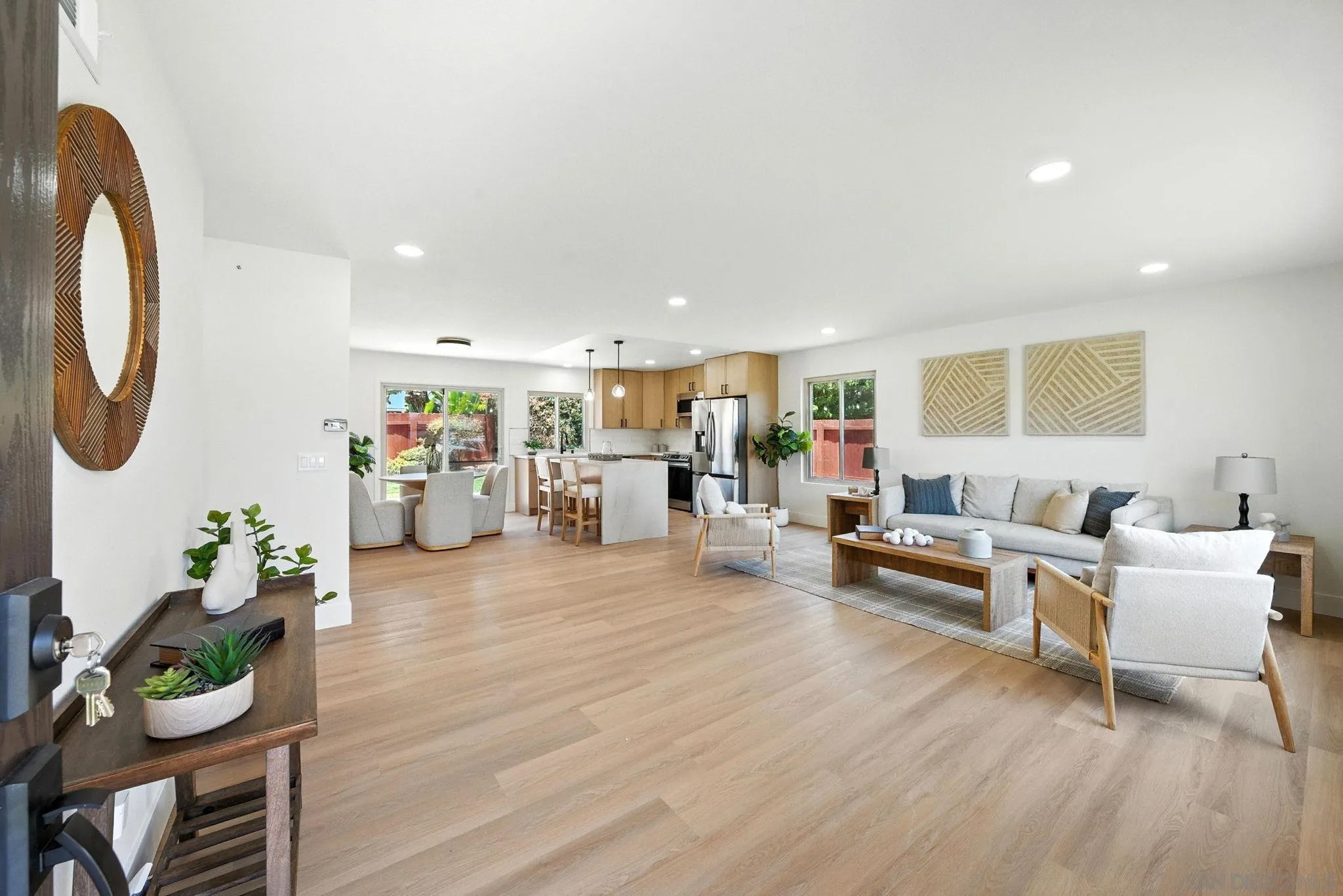 1285 Waxwing Ln
