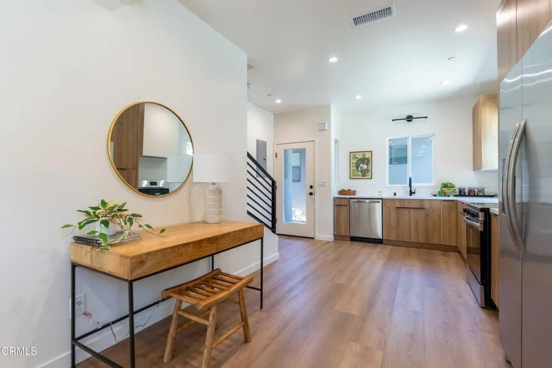 2222 Dorris Place
