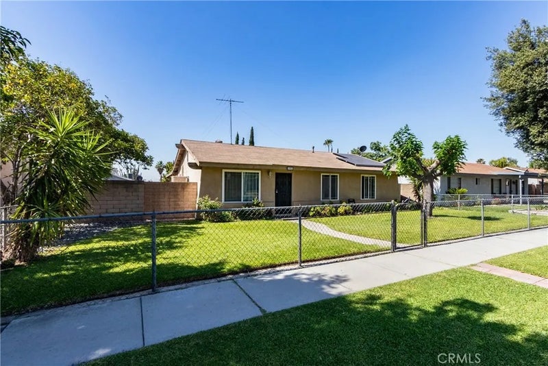 485 E Randall