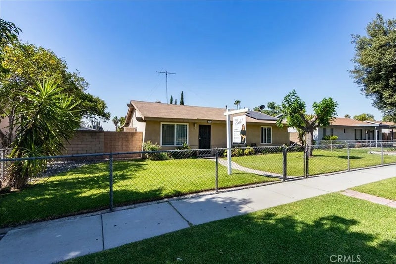 485 E Randall