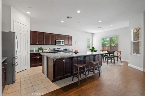 Tiny photo for 9904 Toscana Drive, Bakersfield, CA 93306 (MLS # SR25229235)