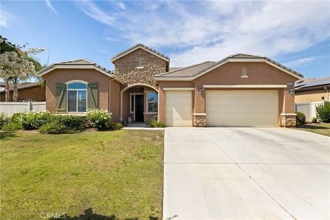 Tiny photo for 9904 Toscana Drive, Bakersfield, CA 93306 (MLS # SR25229235)
