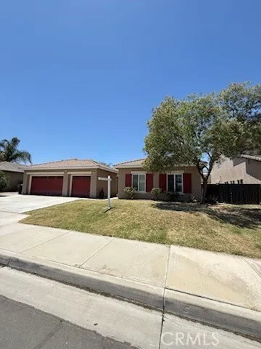 Photo of 206 Garcia DR, San Jacinto, CA 92582 (MLS # GD26098365)
