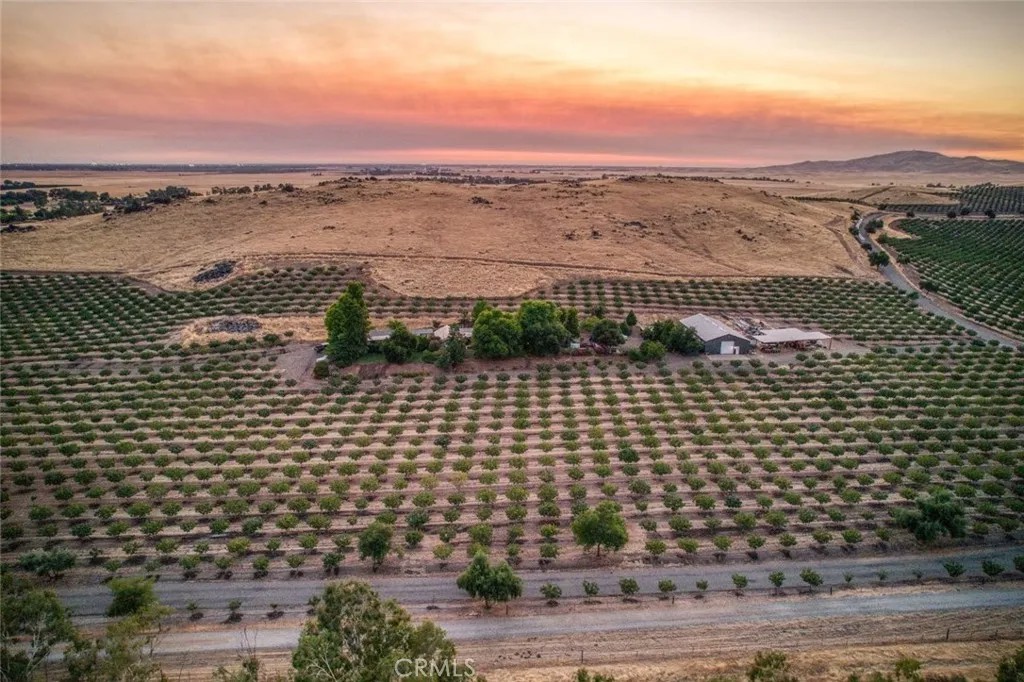 13638 E Shepherd