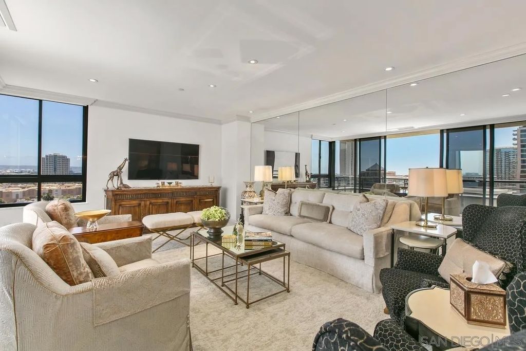 Photo of 700 Front St #1004, San Diego, CA 92101 (MLS # 260004047)