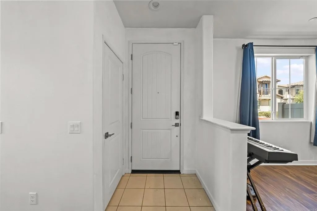 45477 Calle Cirros
