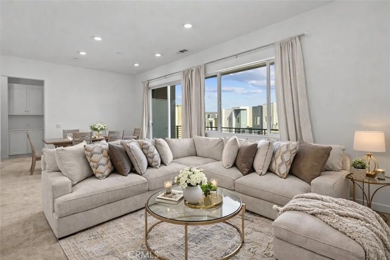 27410 Merlin Place 305