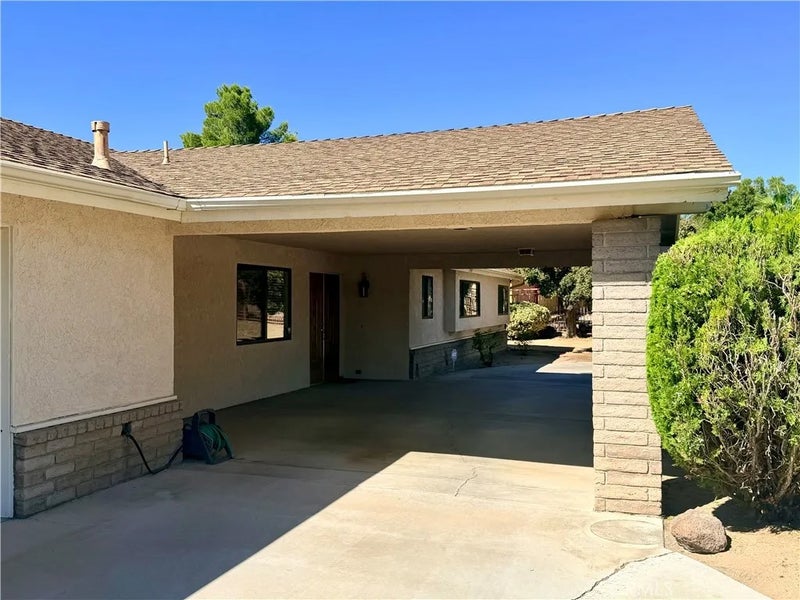 15440 Mandan