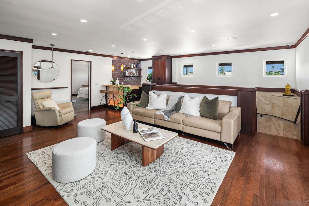 Photo of 1728 West Lewis St, San Diego, CA 92103 (MLS # 250045924)