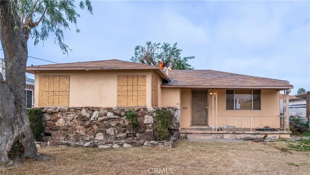 Photo of 4237 W 134th Street, Hawthorne, CA 90250 (MLS # SB26061031)