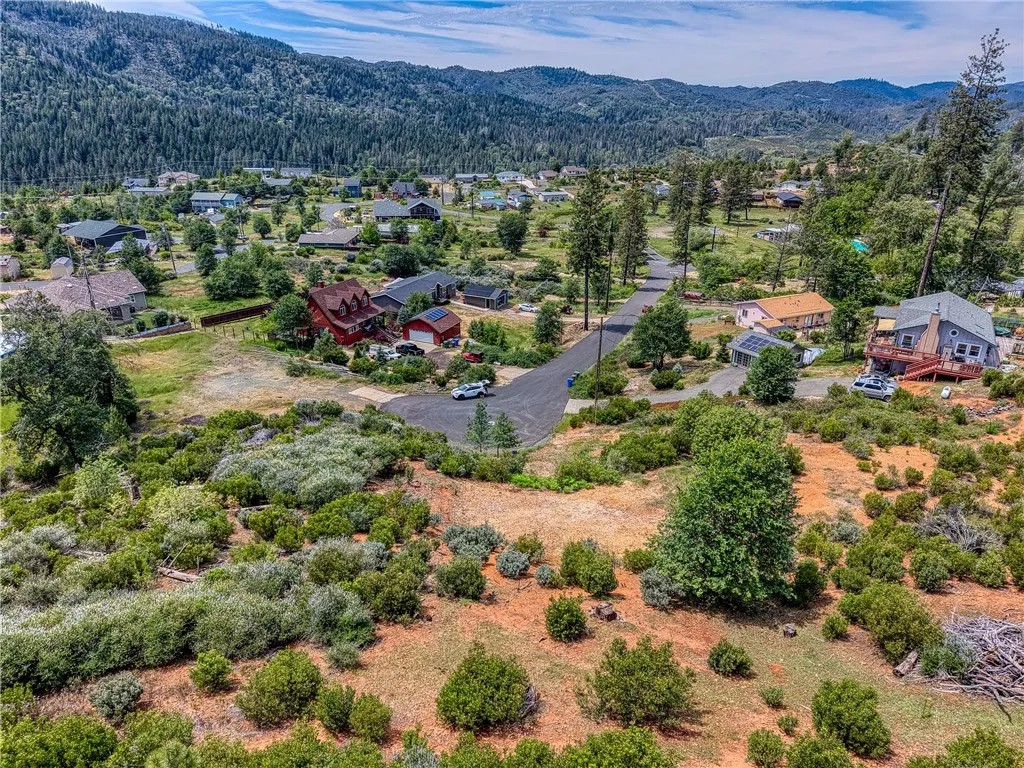 9738 Hoberg East
