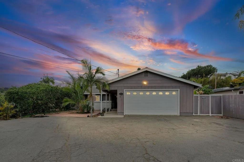 Photo of 267 Hannalei Dr, Vista, CA 92083 (MLS # NDP2605945)