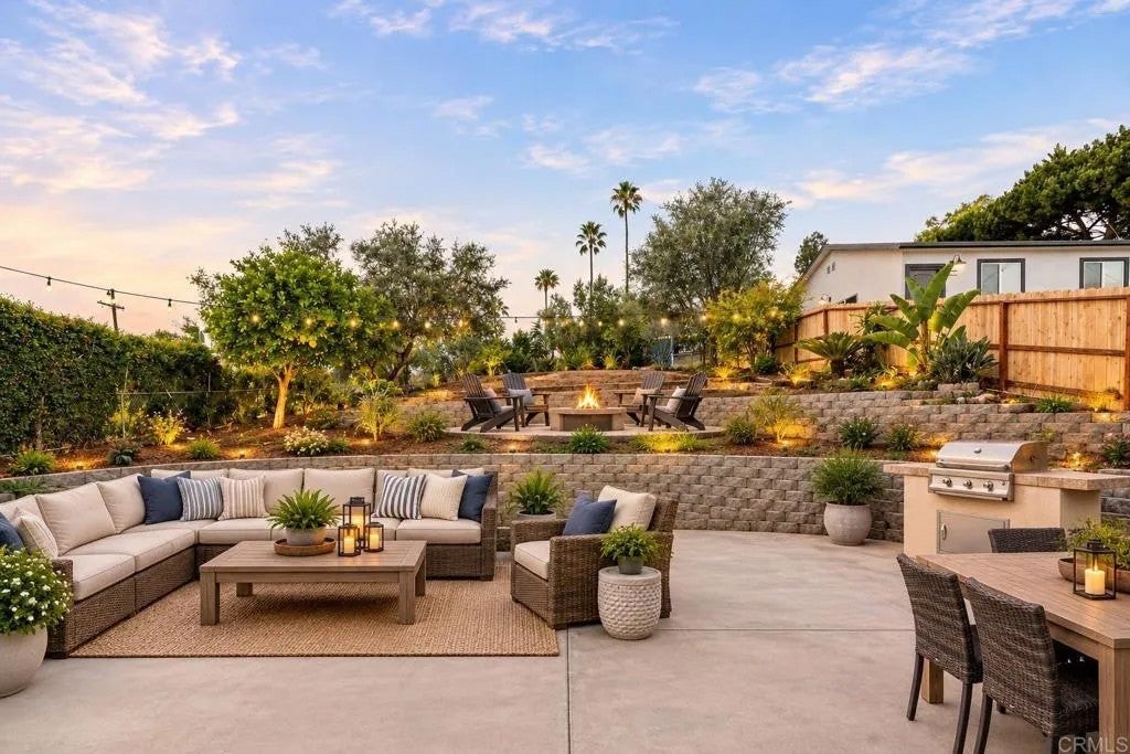 Photo of 267 Hannalei Dr, Vista, CA 92083 (MLS # NDP2605945)