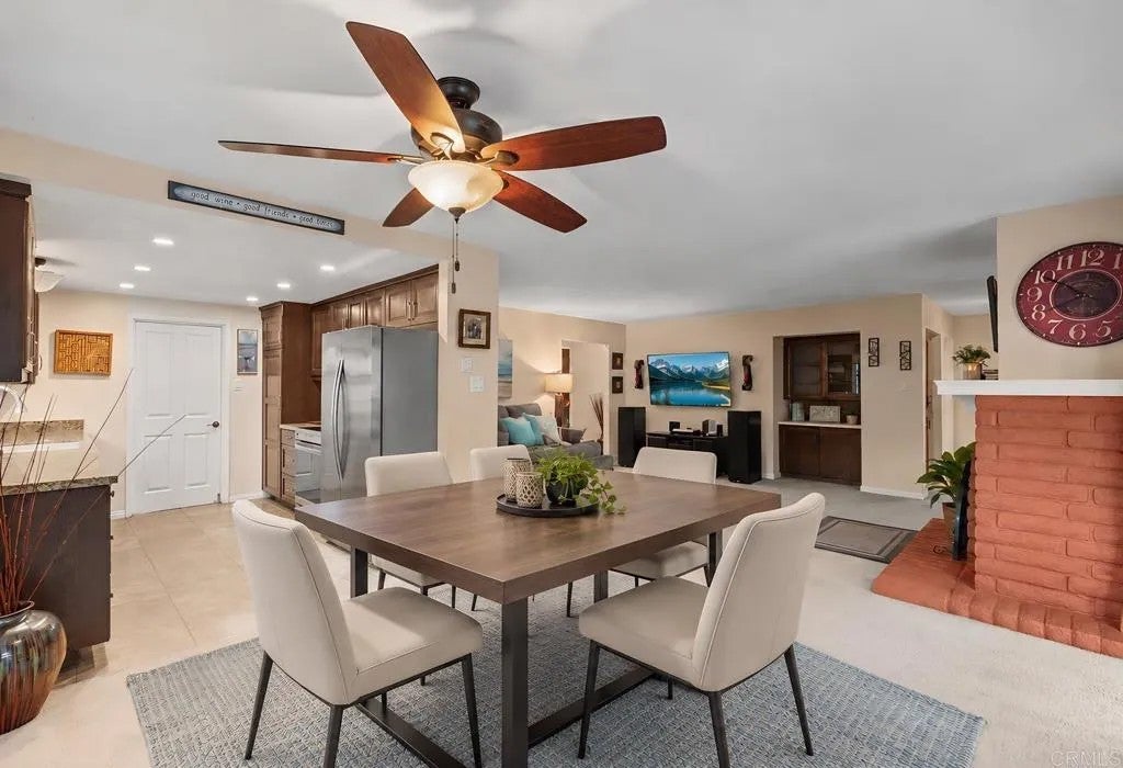Photo of 267 Hannalei Dr, Vista, CA 92083 (MLS # NDP2605945)