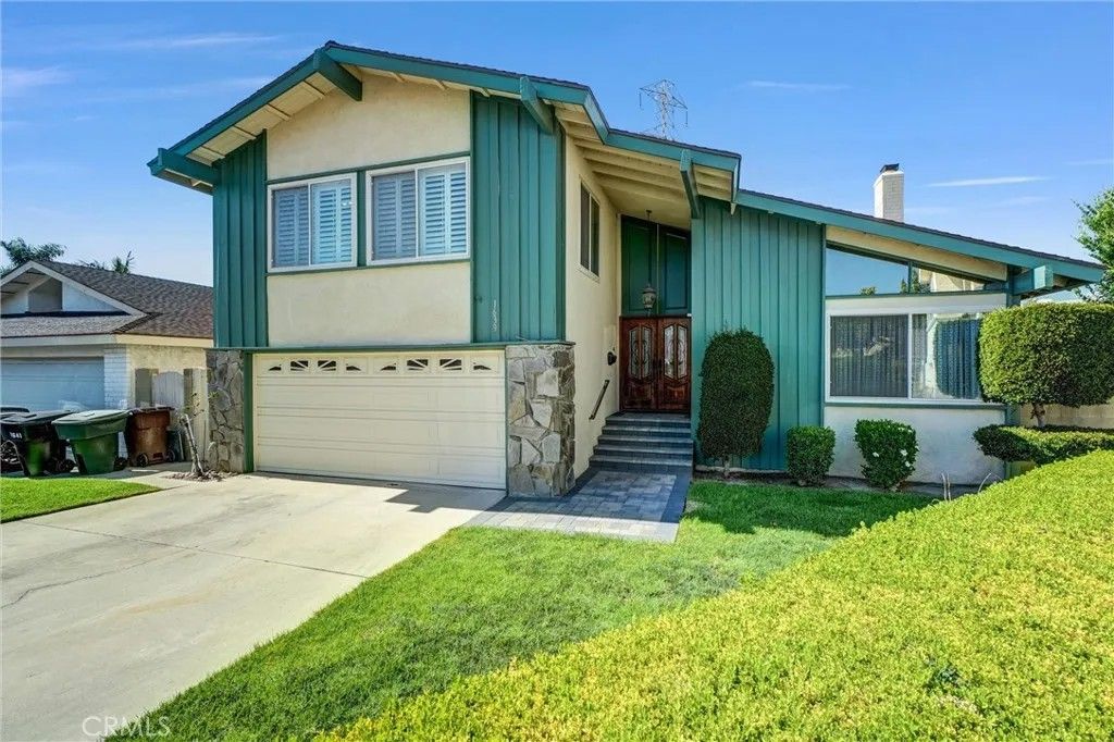 Photo of 1639 S Camrose Way, Anaheim, CA 92802 (MLS # OC26068076)