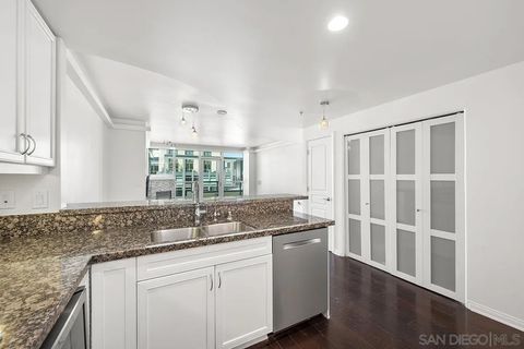 Tiny photo for 555 Front Street #2201, San Diego, CA 92101 (MLS # 250043154)