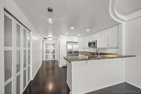 Tiny photo for 555 Front Street #2201, San Diego, CA 92101 (MLS # 250043154)