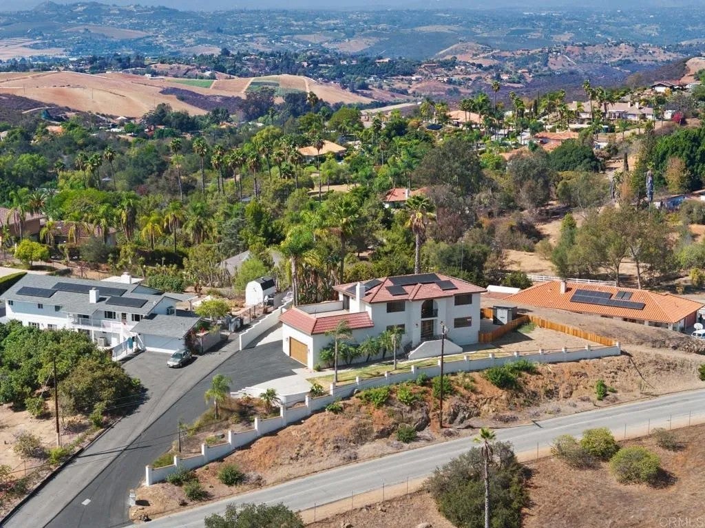 1820 Elevado Road