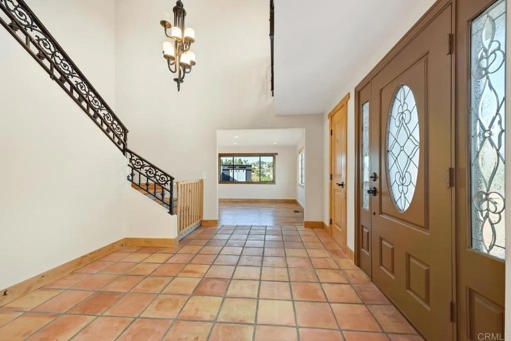 1820 Elevado Road