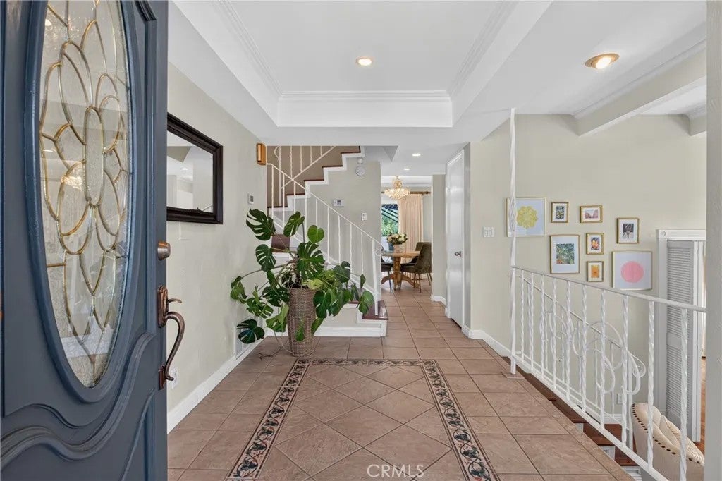 2122 Weeping Willow