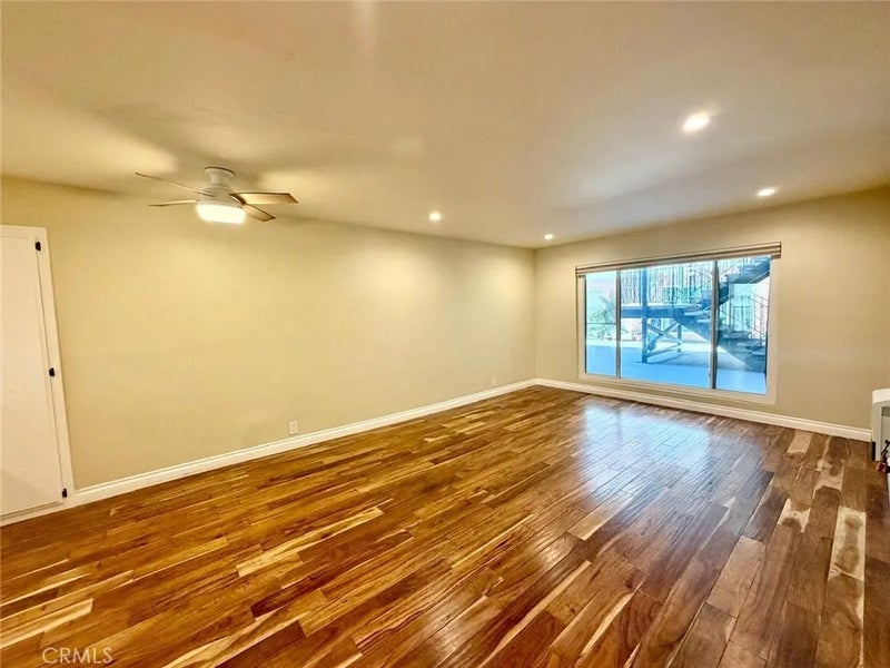 1139 E Ocean Boulevard 108