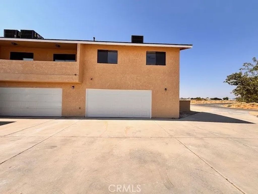 Photo of 20800 94th St, California City, CA 93505 (MLS # SR26058372)