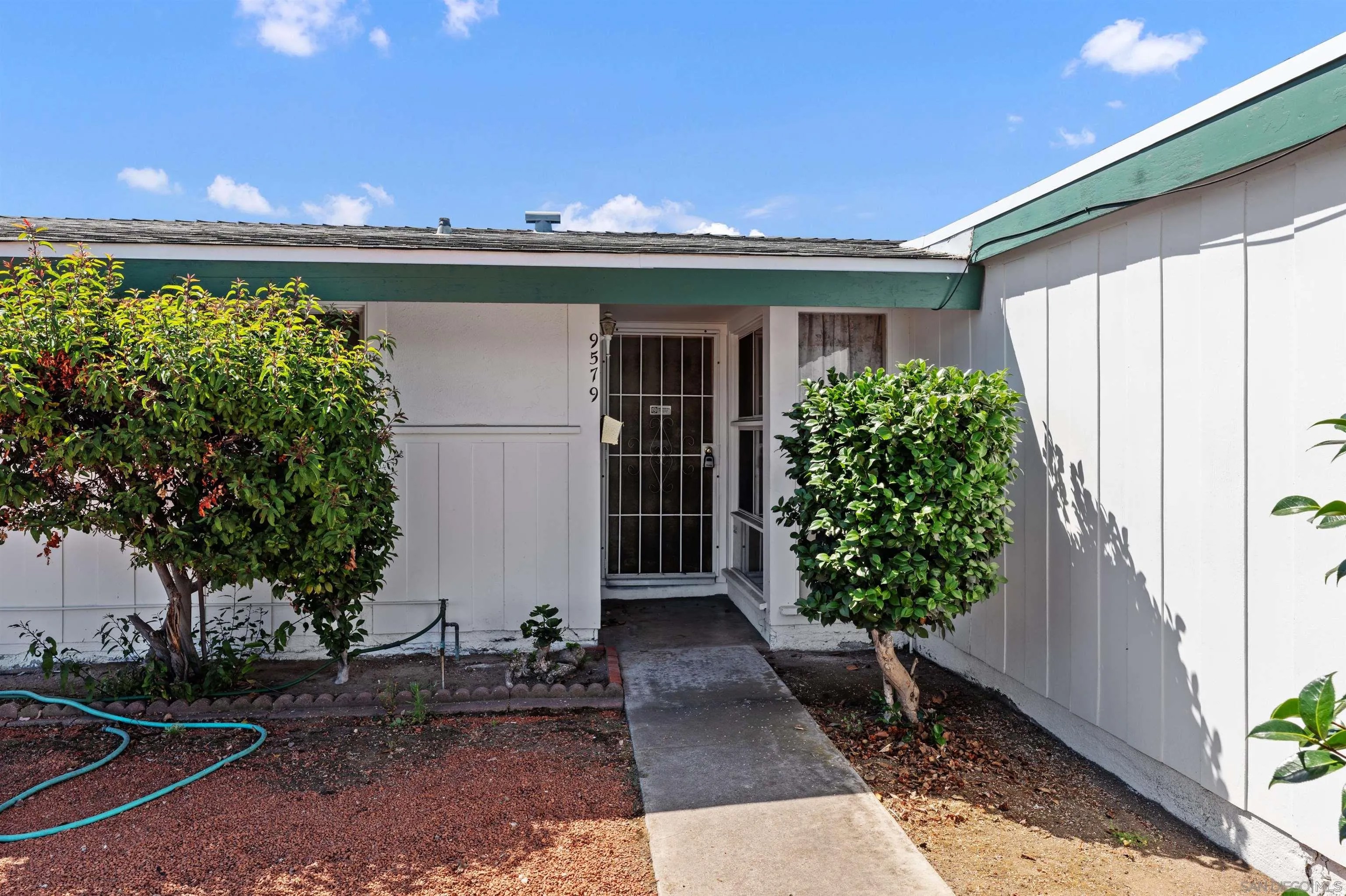 9579 Larrabee Ave.