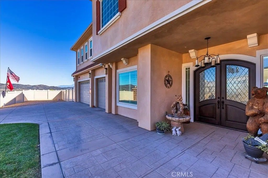 Photo of 38000 Via Vista Grande, Murrieta, CA 92562 (MLS # SW25273229)
