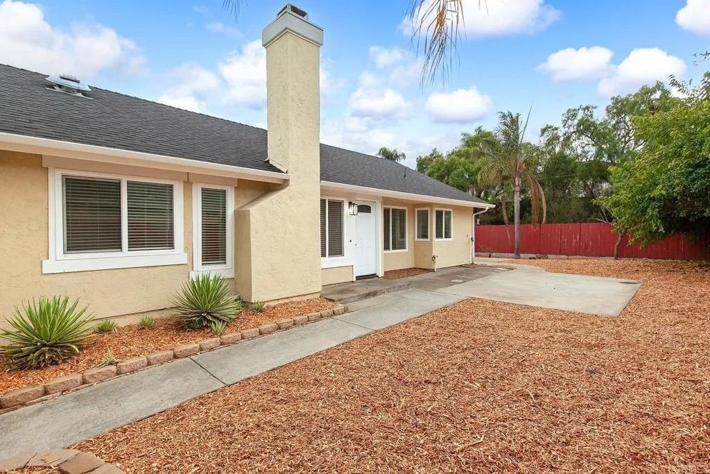 Photo of 578 Nantucket Dr, Chula Vista, CA 91911 (MLS # PTP2507869)