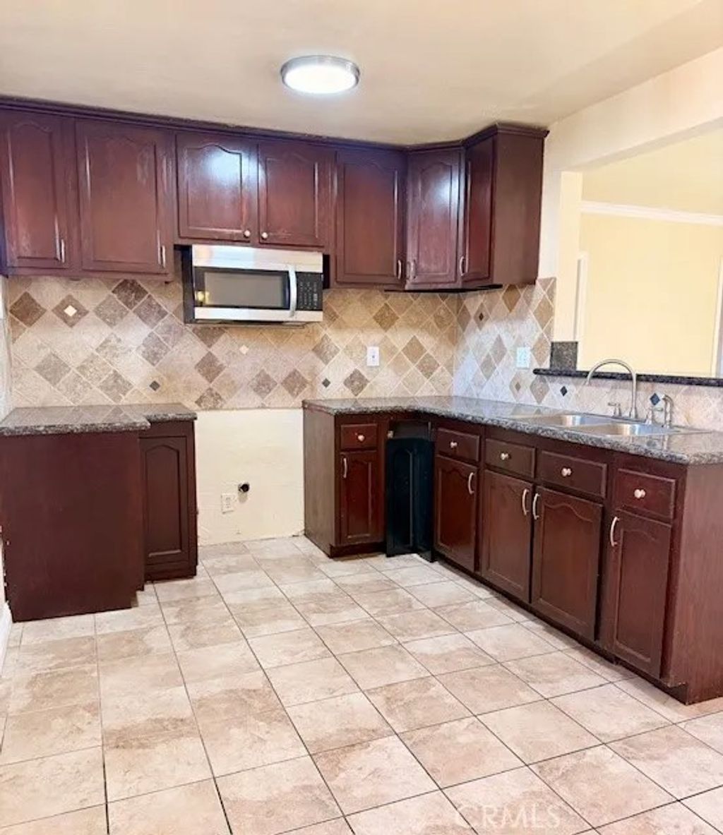 Photo of 3317 W 113th St, Inglewood, CA 90303 (MLS # RS26034218)