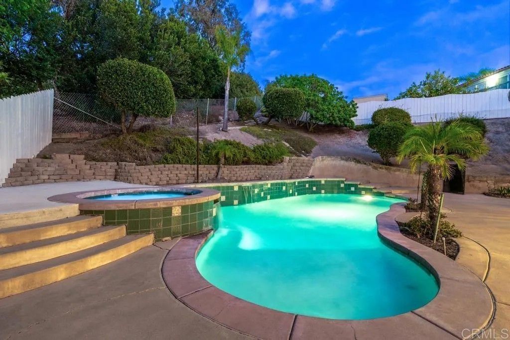 Photo of 461 Ridgeview Ct, Bonita, CA 91902 (MLS # NDP2509214)