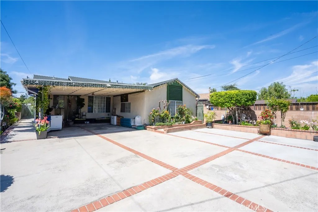 12849 Montague