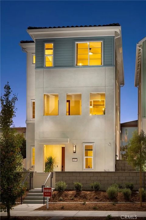 6057 Arches Way Eastvale CA 92880