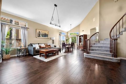 2066 Sequoia Vista CA 92081