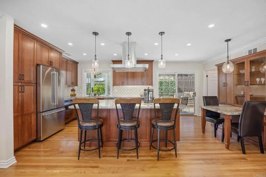 8483 Golden Ridge Road